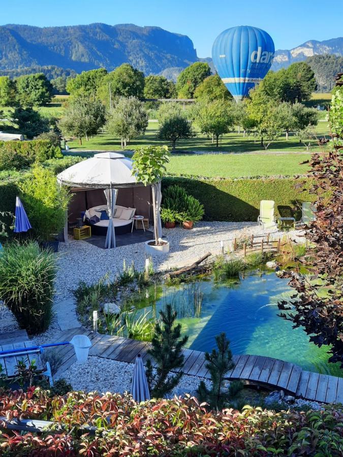 Garden Paradise Bled Apartments - Garden, Pond And Castle View מראה חיצוני תמונה