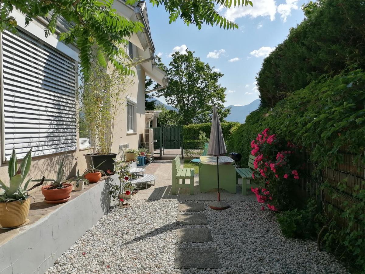 Garden Paradise Bled Apartments - Garden, Pond And Castle View מראה חיצוני תמונה