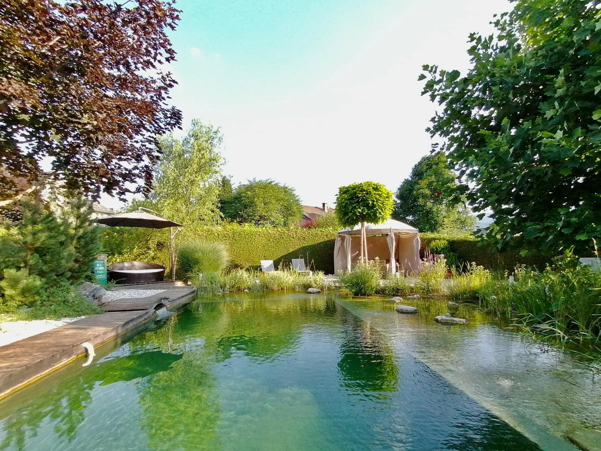 Garden Paradise Bled Apartments - Garden, Pond And Castle View מראה חיצוני תמונה