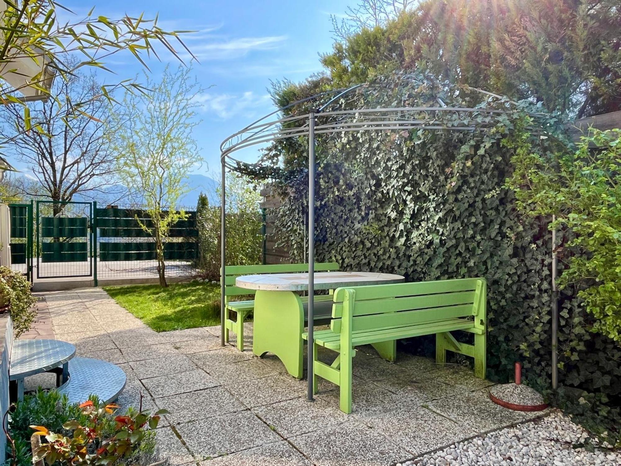 Garden Paradise Bled Apartments - Garden, Pond And Castle View חדר תמונה