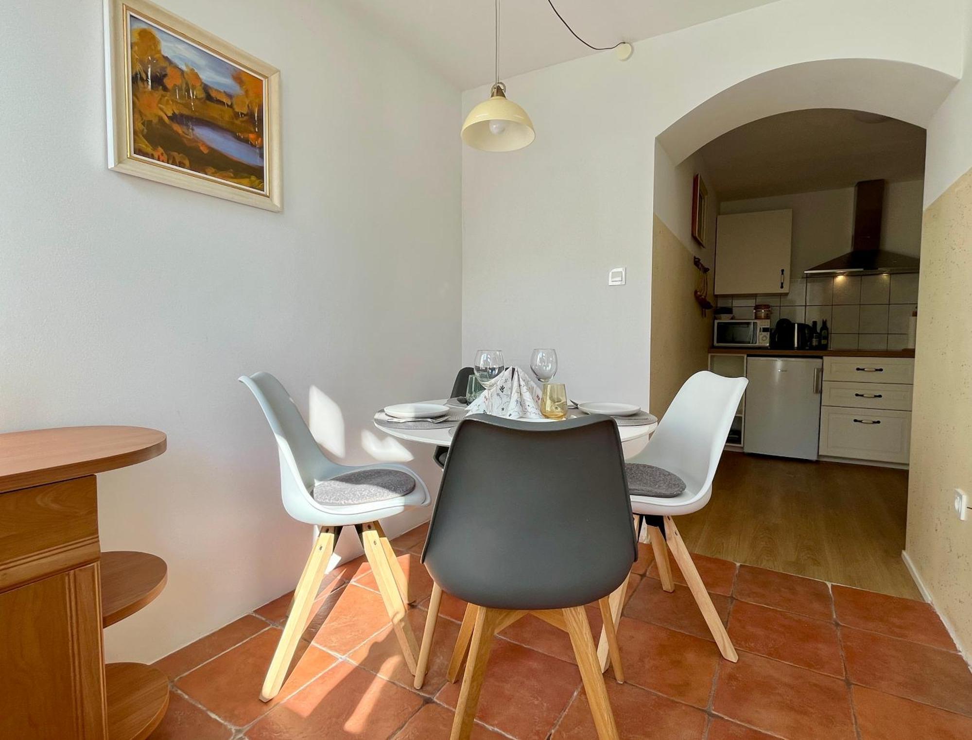 Garden Paradise Bled Apartments - Garden, Pond And Castle View מראה חיצוני תמונה